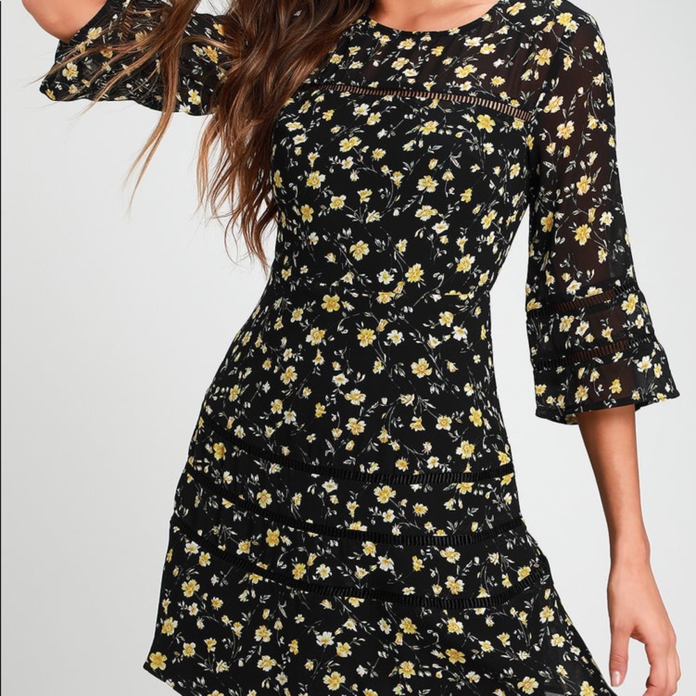 LuLus Set my Spirit Free Black Floral Print Dress